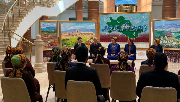 «Milli medeni mirasymyza belent sarpa»  atly döredijilik duşuşygy