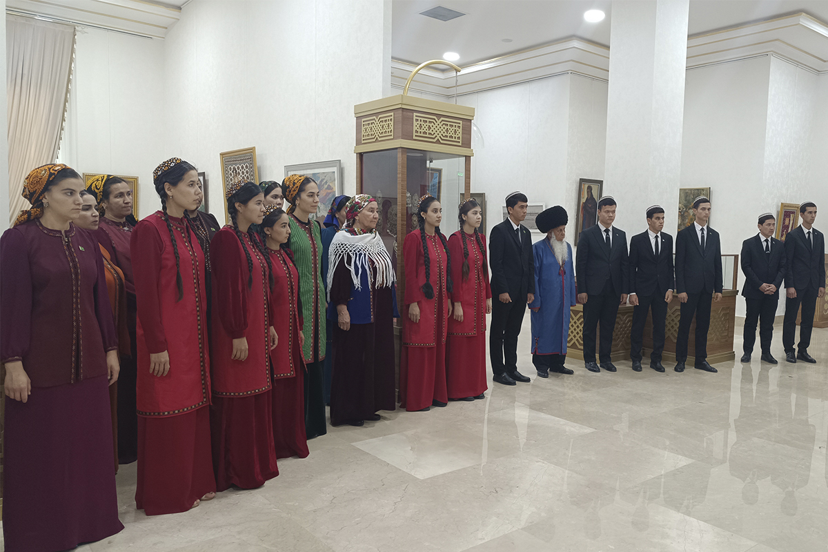 Выставка «Герои не забыты»